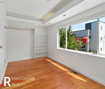 House in Vancouver West Side, BC - Photo 1