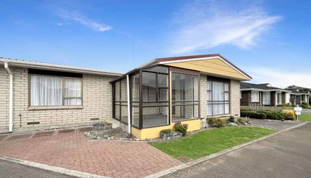 ROSLYN - 3 BEDROOMS - Photo 4