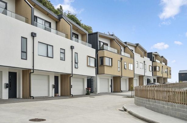Brand-new Architect design 3-bedrooms in Brooklyn - Photo 1