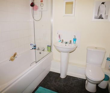 2 bedroom apartment to rent - Photo 6