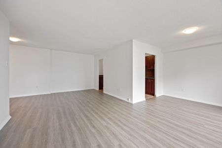 For Lease - 100 Prudential Drive Unit# 911, Toronto, Ontario - Photo 3