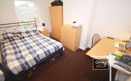 |ref: |, Middle Street, Southampton, SO14 - Photo 2