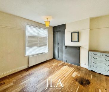 3 bedroom terraced house to rent - Photo 3