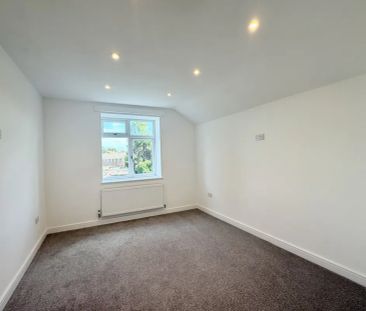 Newman Street - Photo 3