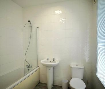 High Street, Bangor, Gwynedd, LL57 - Photo 6