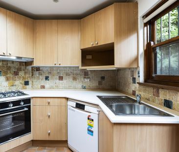 133 Little Eveleigh Street, Redfern NSW 2016 - Terrace For Rent | D... - Photo 4