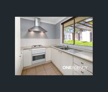 3 BEDROOM HOME CLOSE TO SHOPS, TRANSPORT & HOSPITAL!!! - Photo 2