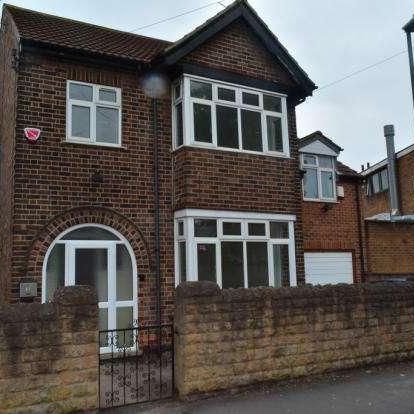 Bedroom Student House (arnesby Road) - Lenton, NG7 - Photo 1