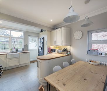 Available unfurnished from 10/11/2025 - Photo 4