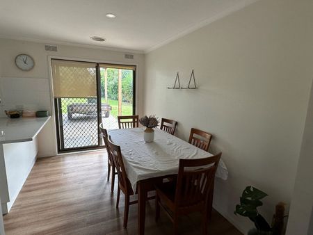 Stunning Home in North Shepparton - Photo 2