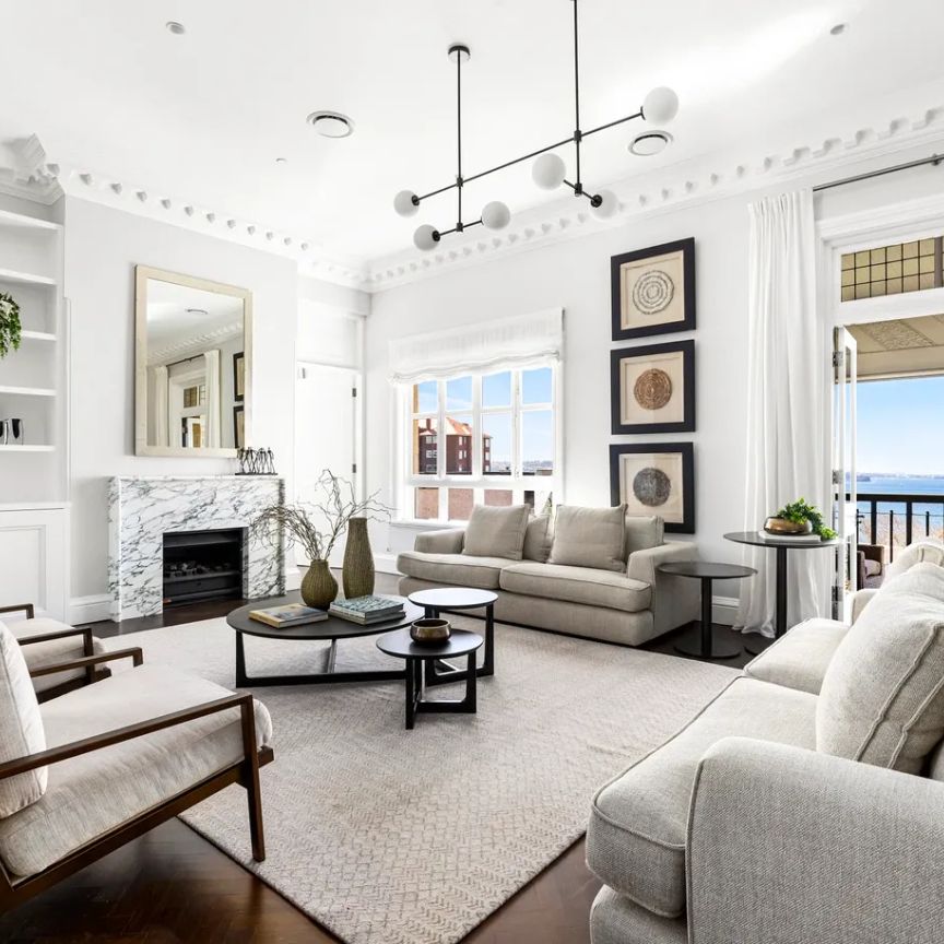 Luxurious 'Ardenbraught' Apartment Capturing Breathtaking Harbour Views (By Appointment Only) - Photo 1