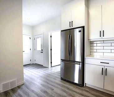 UPPER 287 Orchards Boulevard - Photo 1