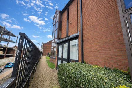 1 bedroom flat to rent - Photo 5