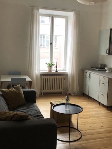 Karlavägen, Stockholm - Photo 2