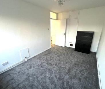 3 Bed Flat, Mcausland House, E3 - Photo 3