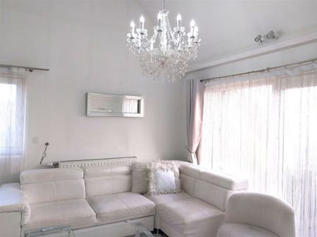 TE HUUR: Gemeubeld dakappartement met 2 slaapkamers te Heusden! - Photo 4