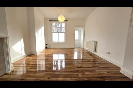 2 Bed Terraced House, Moselle Avenue, N22 - Photo 3