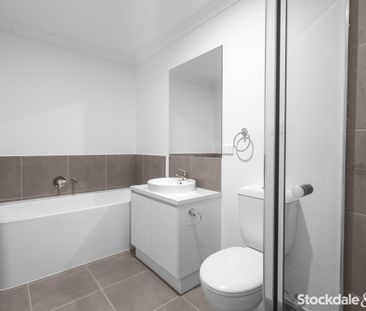 Brand New 4-Bedroom Townhouse ! - Photo 6