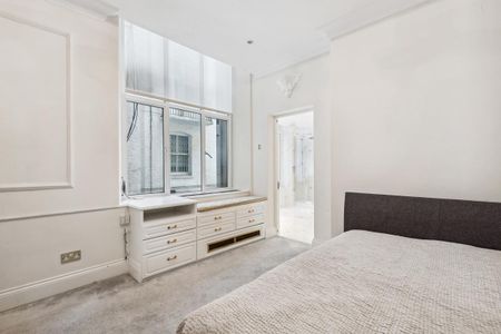 3 bedroom flat in George Street - Photo 2