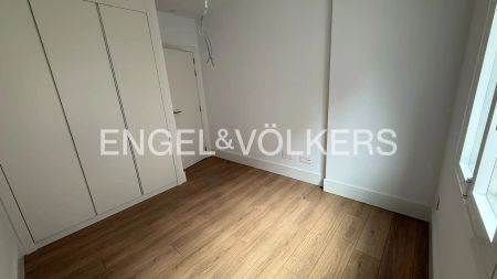 Piso de alquiler en Calle de Evaristo San Miguel, Argüelles - Foto 2