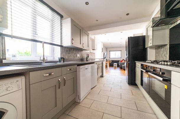 Richards Street, Cathays - Photo 1