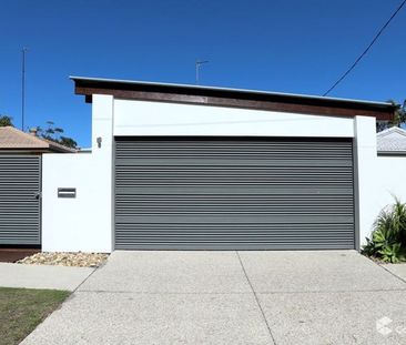 🌴 Seaside Retreat - 3 Bedroom 1 Bathroom House for Rent 500m from t... - Photo 4