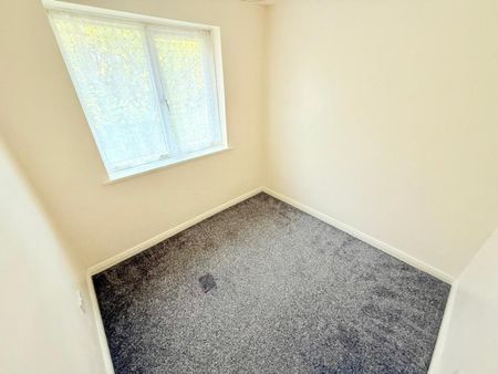 3 bedroom House To Let - Photo 4