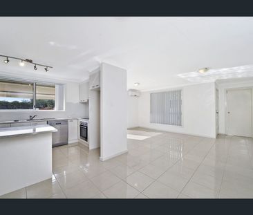 Modern Low Maintenance Villa - Photo 3