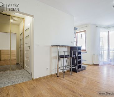 Warszawa, Praga-Południe, Grochów, rondo Wiatraczna - Photo 3