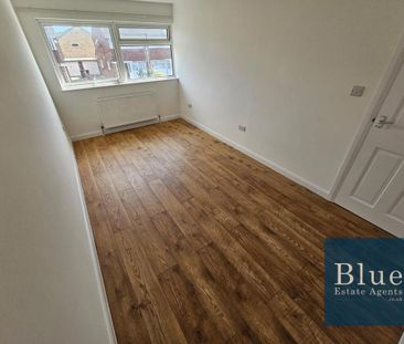 3 bedroom semi-detached house to rent - Photo 6