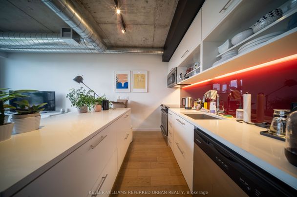 River City I Lofts 51 , #913 - Photo 1