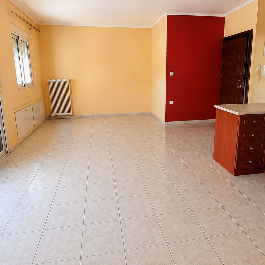 Studio/Γκαρσονιέρα για ενοικίαση Κέντρο (Καβάλα) - Photo 1