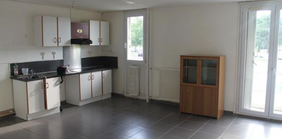 Location Appartement 2 pièces 45m² GRADIGNAN 33170 - Photo 2