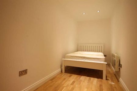 Falconars House, City Centre, NE1 - Photo 2