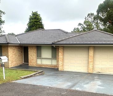 Great Brick & Tile family home - Photo 5