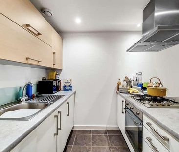 Merchant Street, London, E3 - Photo 1