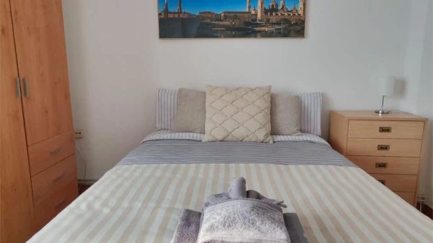 Piso de alquiler en Calle de Martín el Humano, 25, Oliver - Photo 1