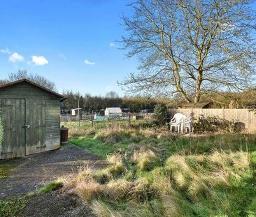 Glenhurst Avenue, Ruislip, HA4 - Photo 6