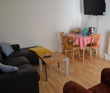 4 bedroom house to rent - Photo 3