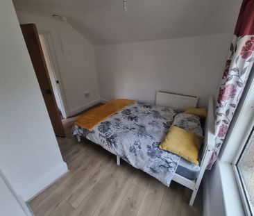 House share to rent - Photo 2