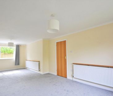 3 bedroom detached house to rent - Photo 4
