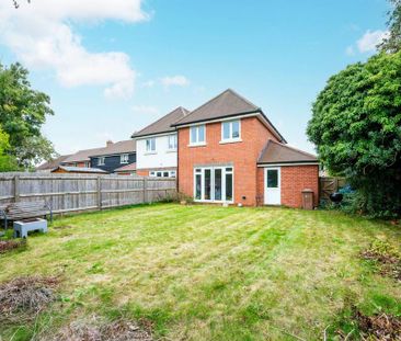 3 bedroom semi-detached house to rent - Photo 4