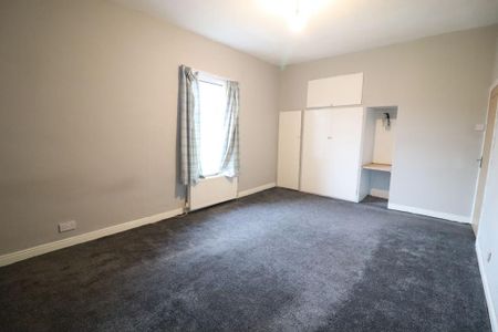 3 bedroom end of terrace house to rent - Photo 5