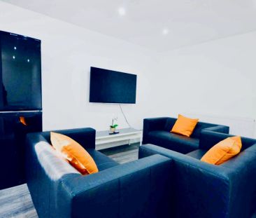 4 Beds 4 Baths - Photo 4