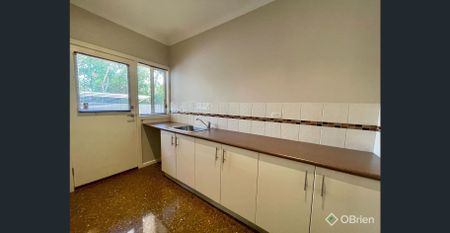 LOCATION LOCATION - Photo 3