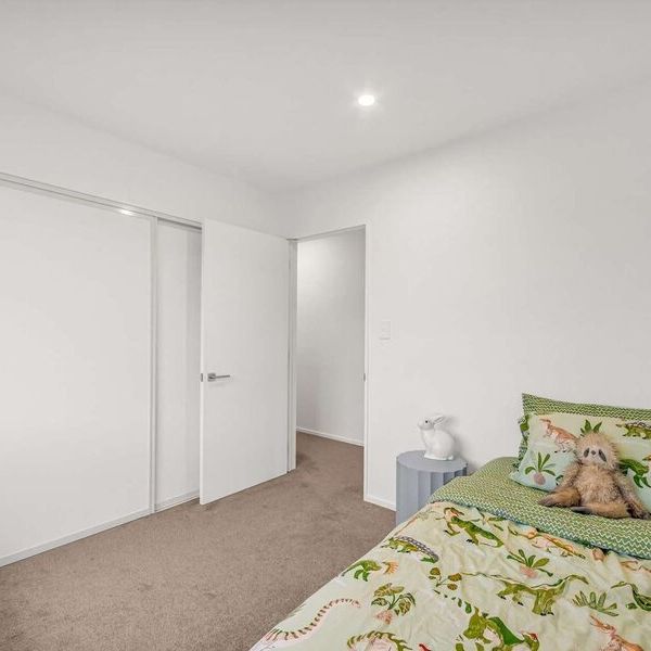 Lovely three bedroom home in Pegasus! - Photo 1