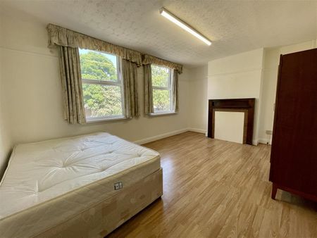 Northolt Road, Harrow - Photo 2