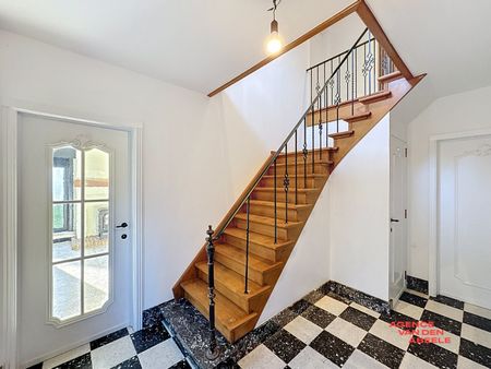 Ruime alleenstaande villa met grote tuin en veranda - Foto 5