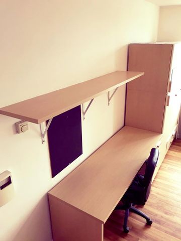 Studio to rent - Photo 2