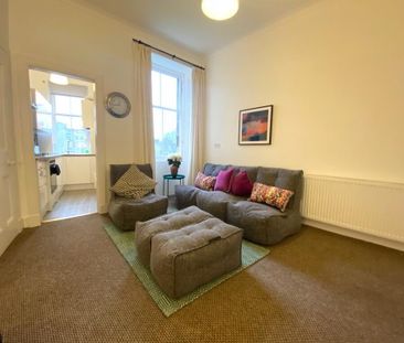 9 Merchiston Crescent, EH10 5AL, Edinburgh - Photo 1